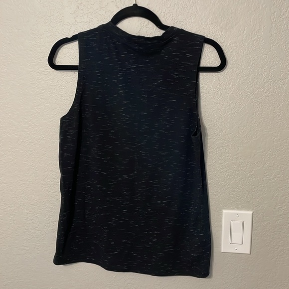 Garth Brooks Ain’t Going Down Til the Sun Comes Up Black/Gray Heathered Tank Top - Picture 3 of 3